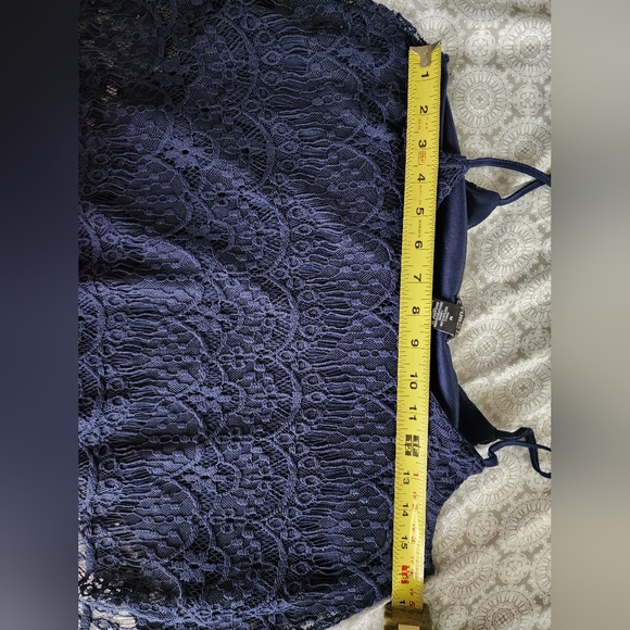 Spaghetti strap top - Picture 8 of 9